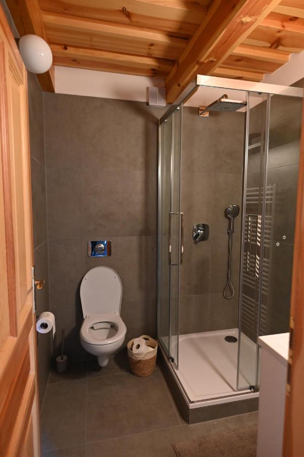 Apartman S Krbom Vedla Zubacky Tatranska Strba Exterior foto